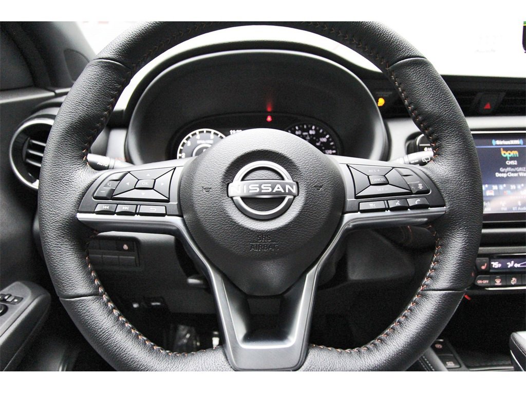 Used 2023 Nissan Kicks SR w/ SR Premium Package image 11