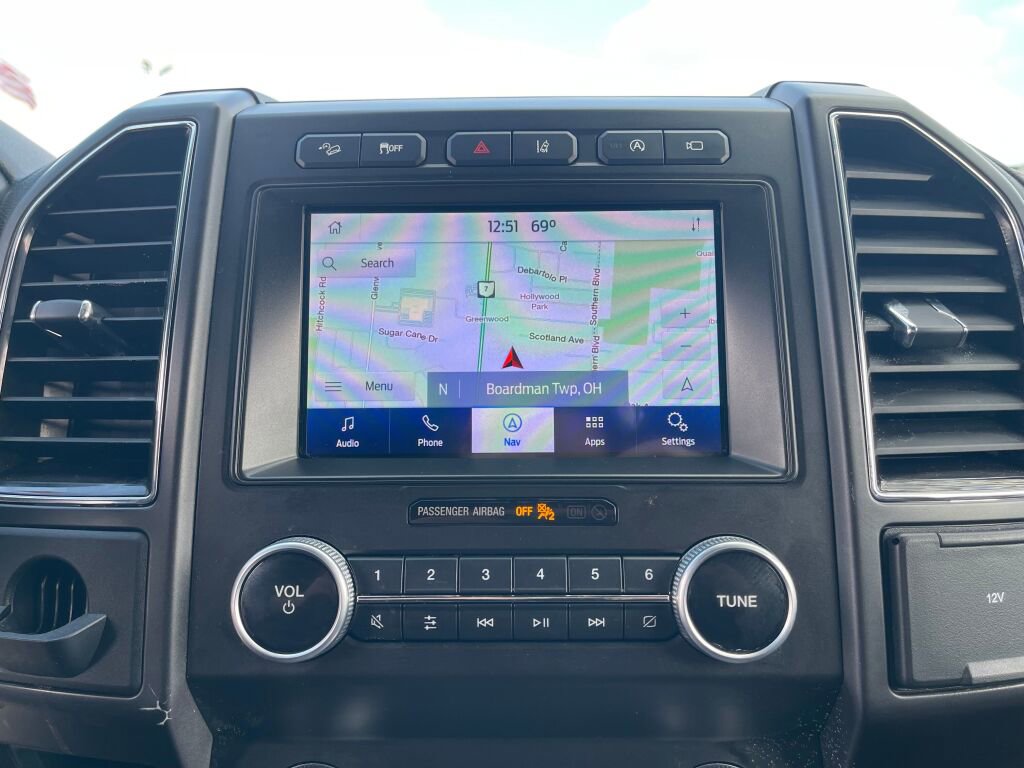 Used 2021 Ford Expedition Limited image 11