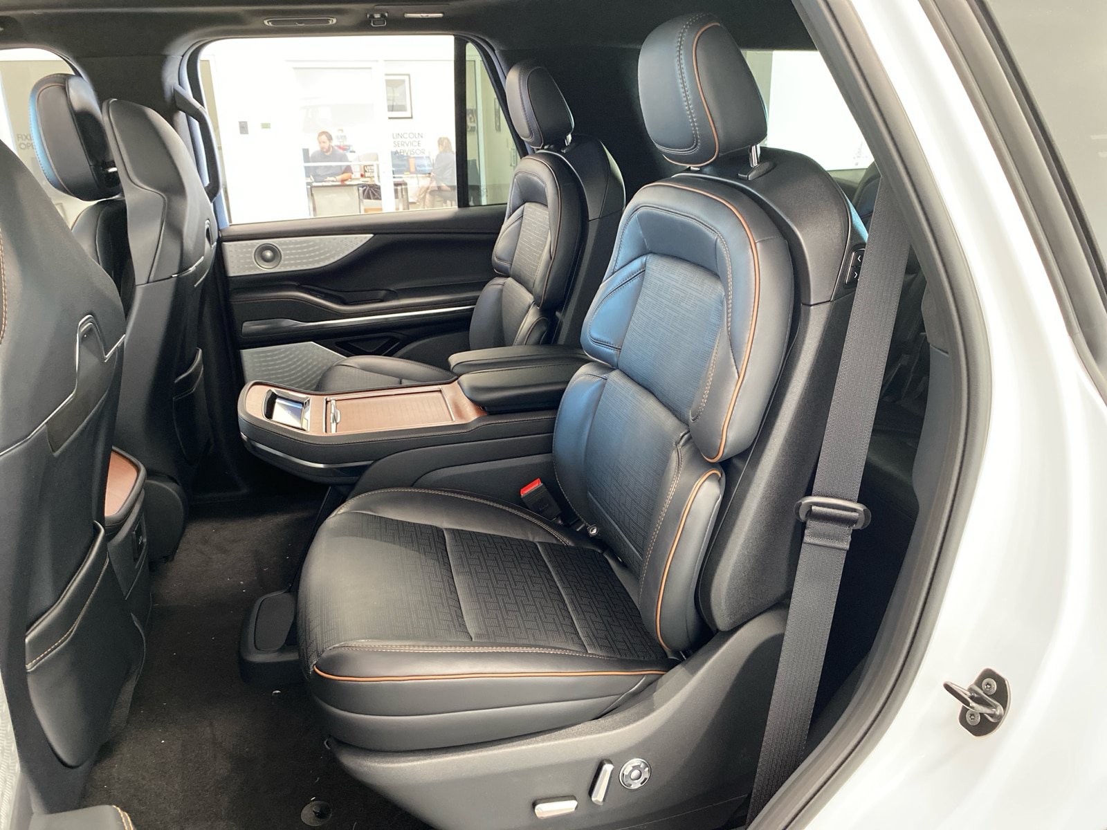 New 2027 Lincoln Navigator Black Label AWD/4WD image 11