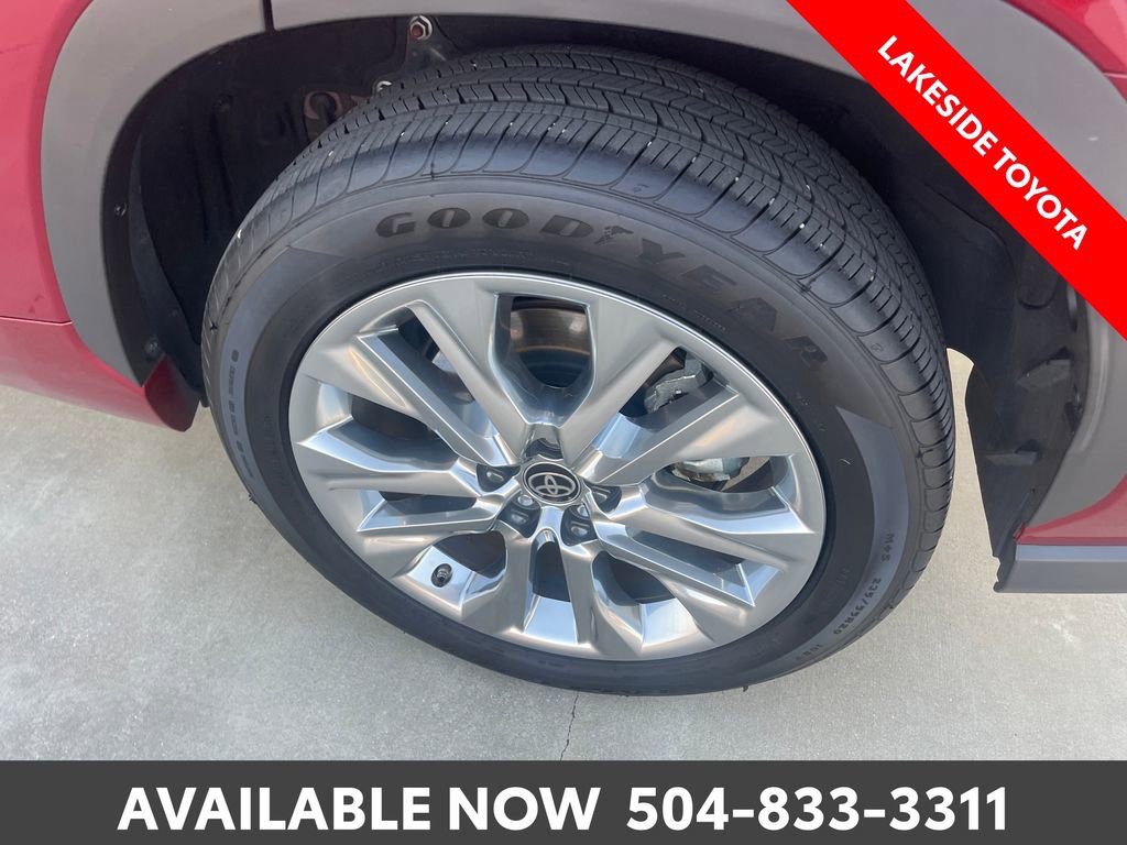 Certified 2025 Toyota Highlander Limited image 13