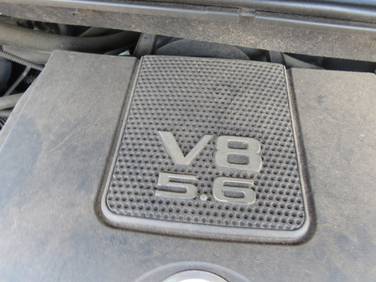 Used 2011 Nissan Armada Platinum image 40