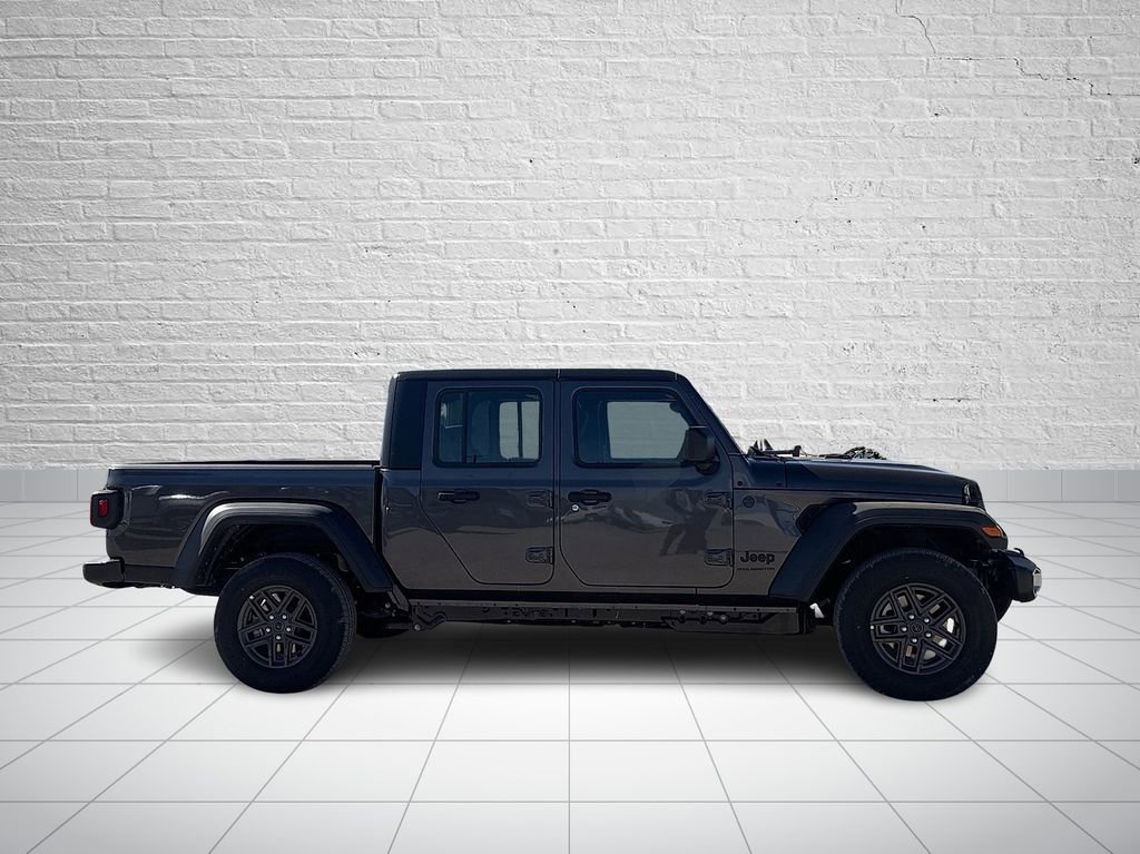 New 2026 Jeep Gladiator Sport AWD/4WD image 5
