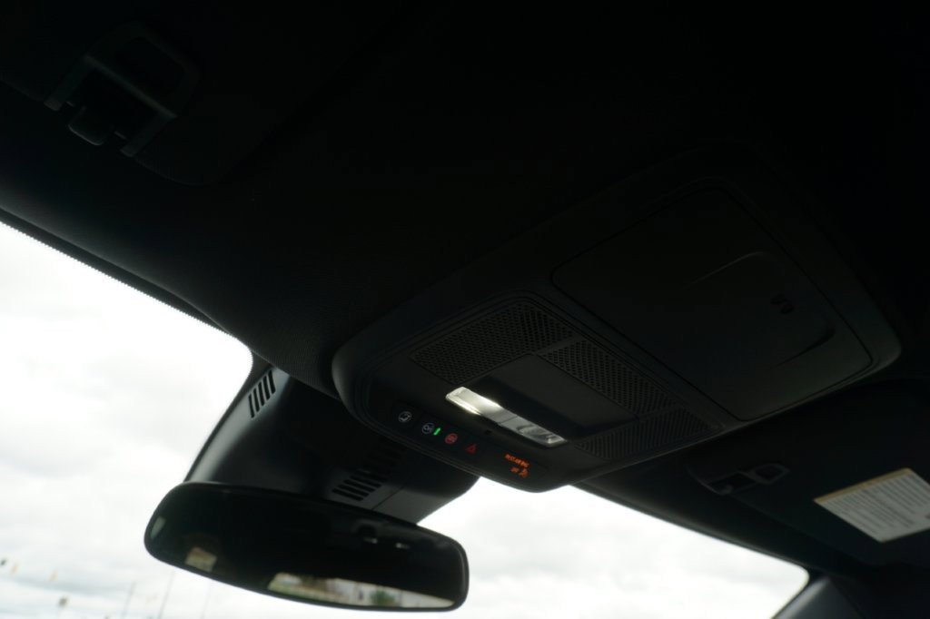 New 2025 Chevrolet Traverse LT w/ Driver Confidence Package image 28