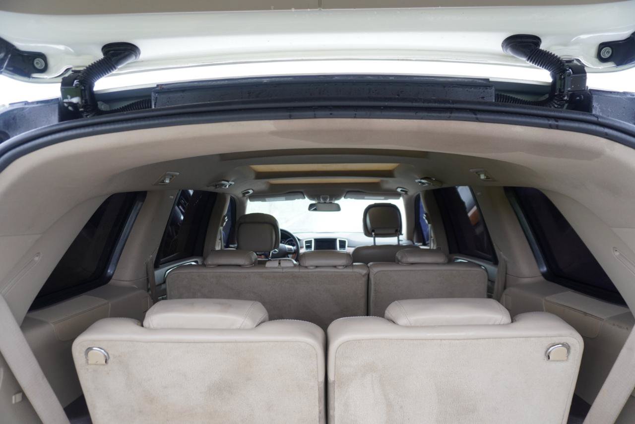 Used 2013 Mercedes-Benz GL 550 4MATIC image 24