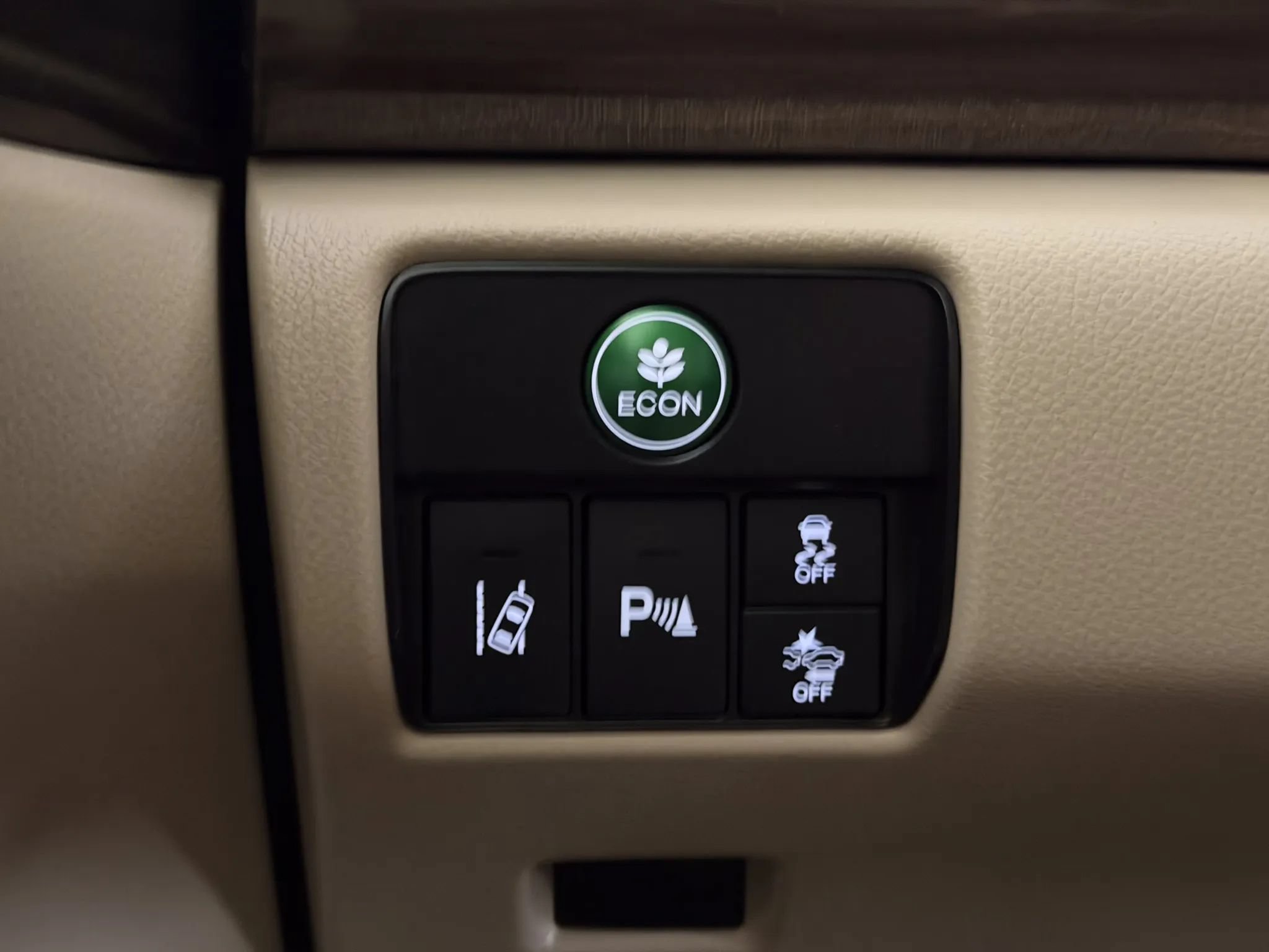 Used 2017 Honda Accord Touring image 36