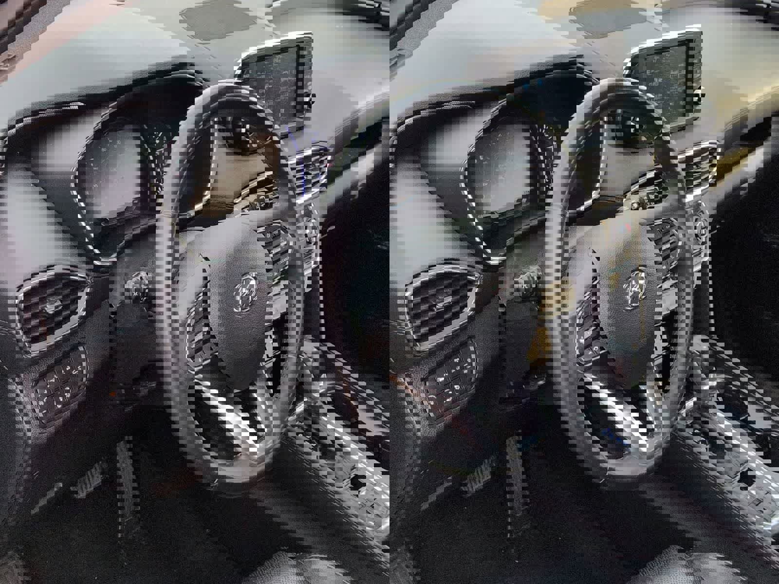 Used 2020 Hyundai Santa Fe SEL w/ Convenience + Premium Package image 10