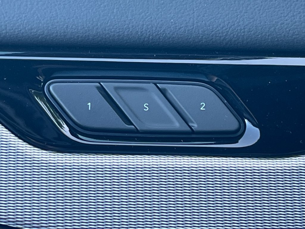 New 2025 Jeep Wagoneer S Launch Edition AWD/4WD image 32