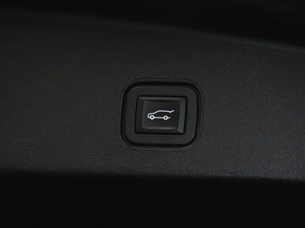 Used 2026 Cadillac Lyriq V image 67