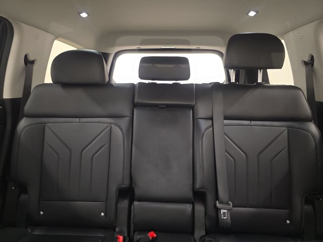 Used 2025 Hyundai Santa Fe SEL FWD image 21