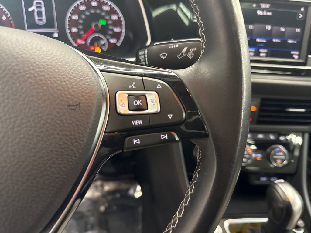 Used 2020 Volkswagen Jetta R-Line w/ R-Line Cold Weather Package image 29