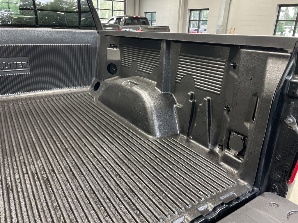 Used 2025 Chevrolet Silverado 1500 LT image 10