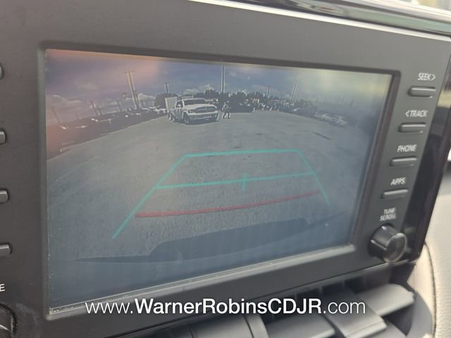 Used 2019 Toyota RAV4 XLE FWD image 22