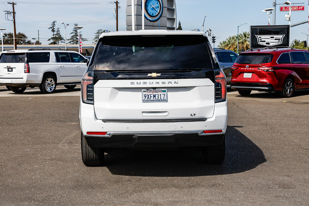 Used 2026 Chevrolet Suburban LT w/ Comfort Package AWD/4WD image 3