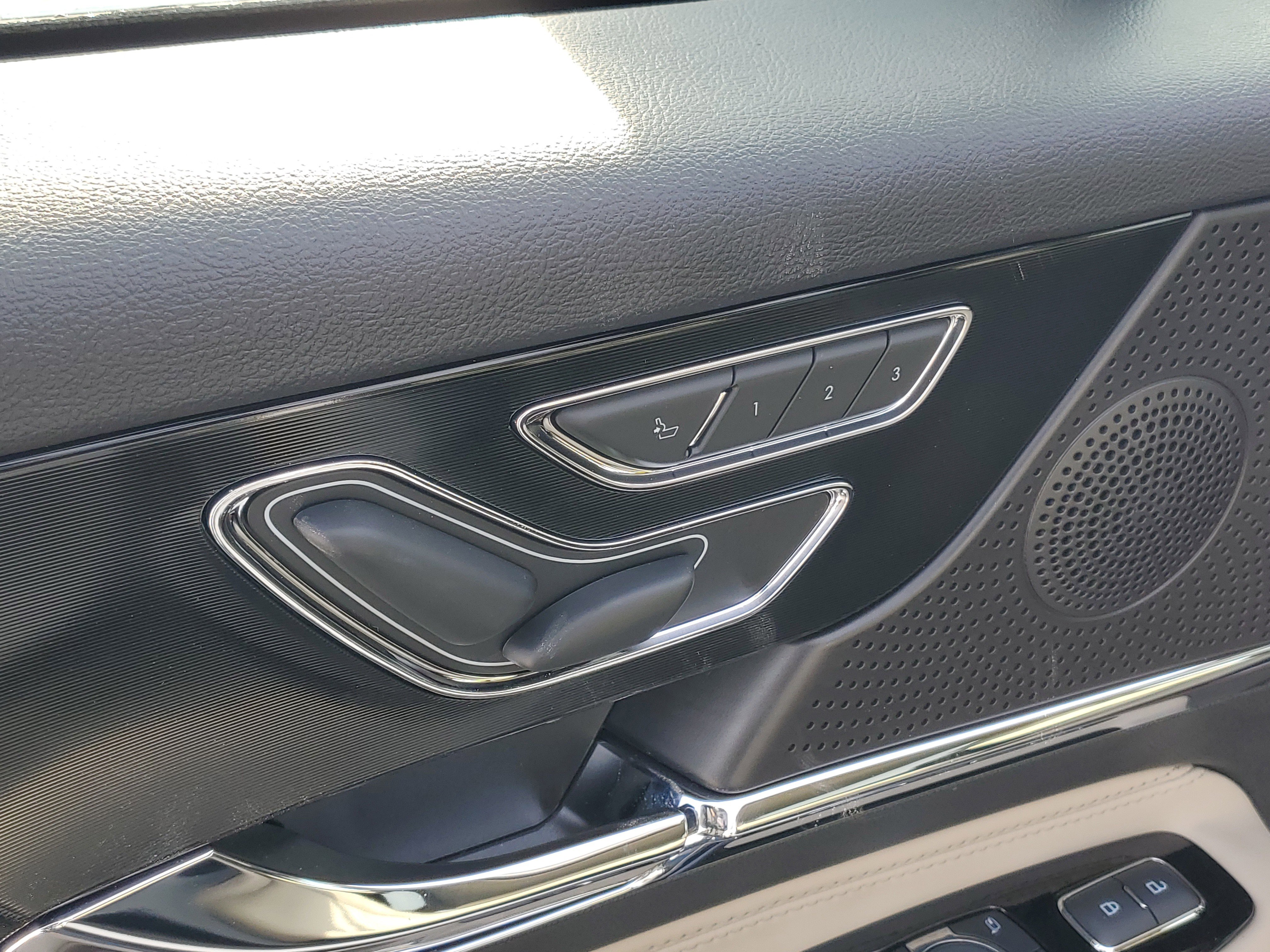 New 2026 Lincoln Corsair Premiere image 9