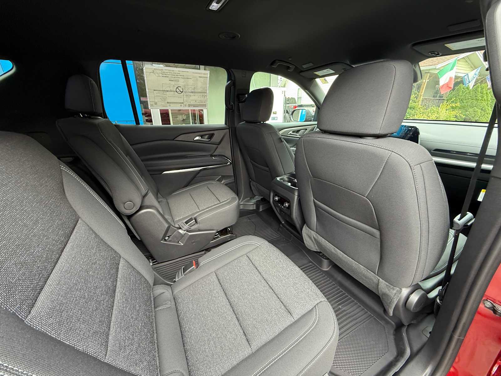 New 2026 Chevrolet Traverse LT w/ LPO, Floor Liner Package image 37