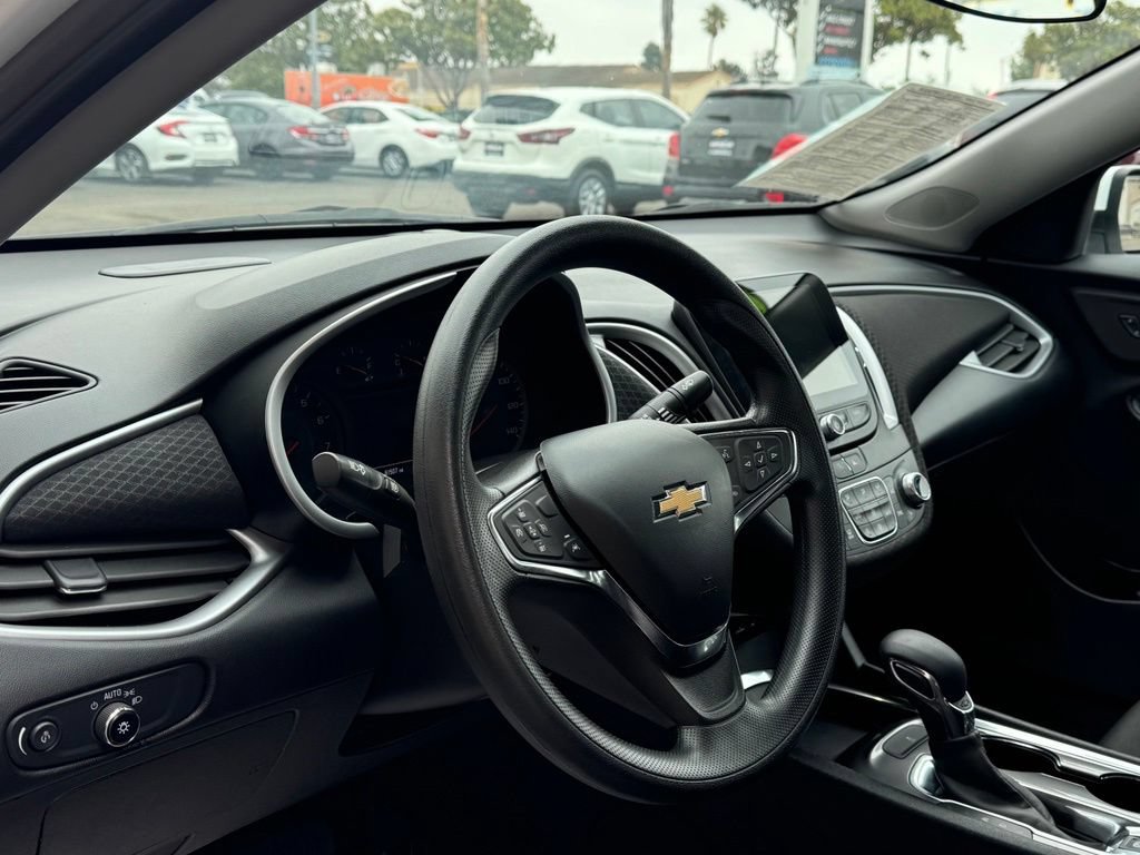 Used 2023 Chevrolet Malibu LT FWD image 10