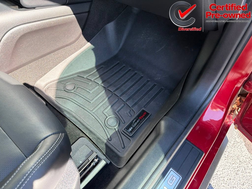 Used 2019 Ford Mustang GT Premium w/ Black Accent Package RWD image 28