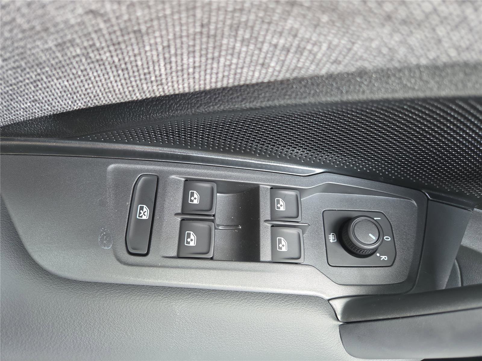 New 2026 Volkswagen Tiguan S image 12