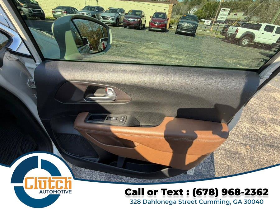 Used 2017 Chrysler Pacifica Limited w/ UConnect Theater Package image 22