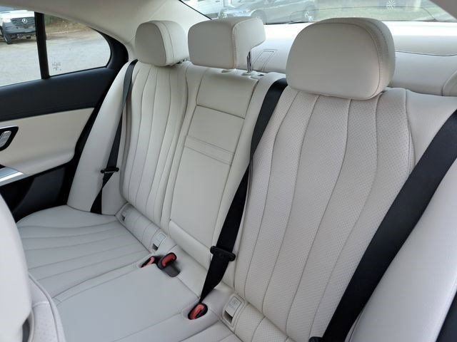 Used 2026 Mercedes-Benz E 350 4MATIC Sedan image 15