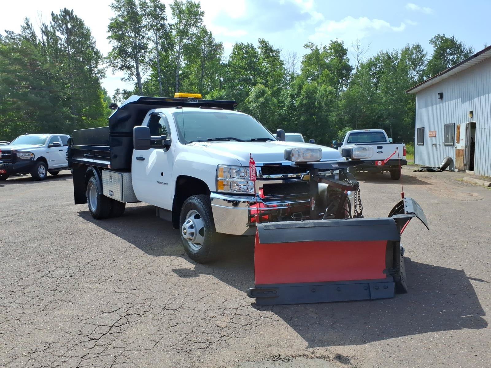 Used 2012 Chevrolet Silverado 3500 W/T w/ Snow Plow Prep Package AWD/4WD image 8