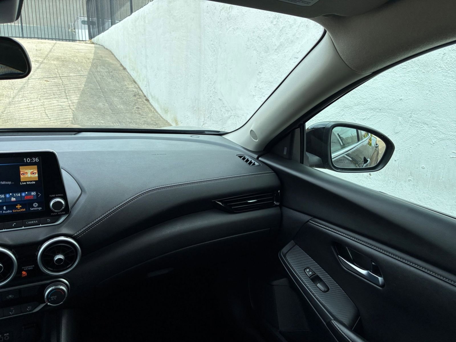 Used 2025 Nissan Sentra SV FWD image 33