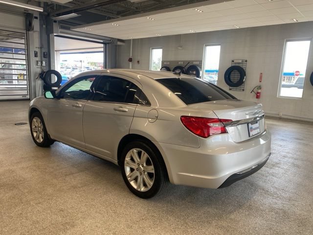 Used 2012 Chrysler 200 Touring FWD image 8
