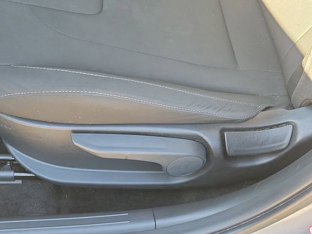 Used 2022 Hyundai Elantra SEL image 19