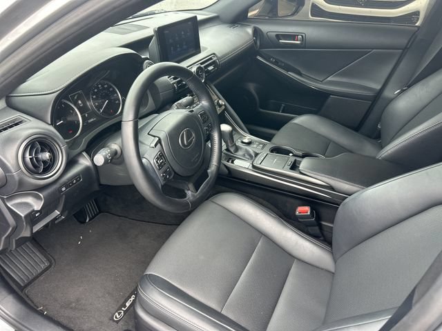 Used 2023 Lexus IS 300 w/ Comfort Package RWD image 10