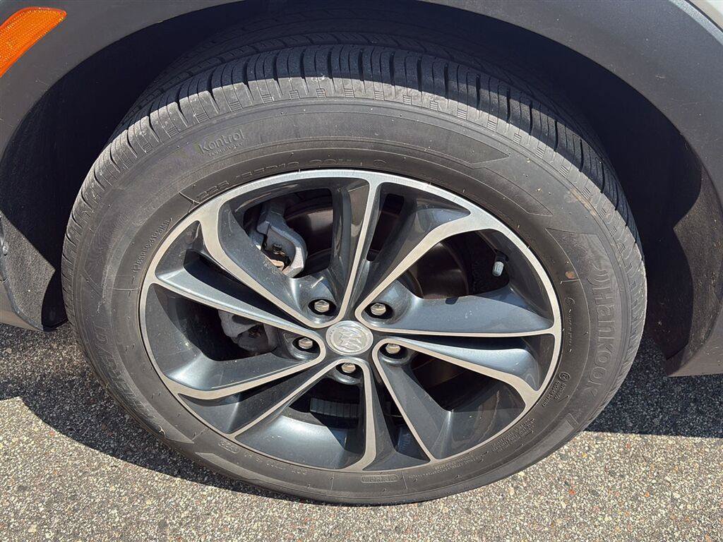 Used 2023 Buick Encore GX Select FWD image 10