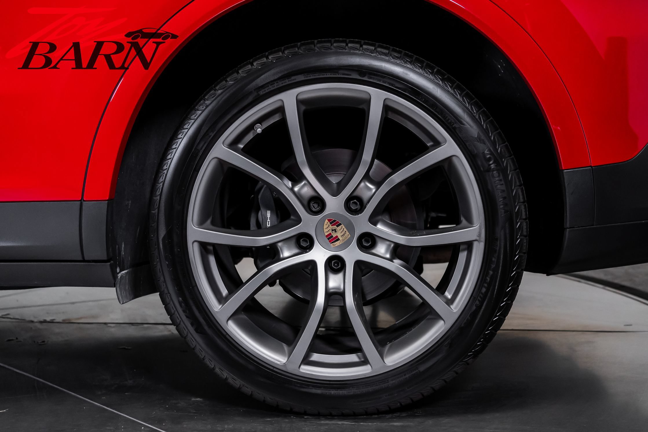 Used 2023 Porsche Cayenne AWD/4WD image 16