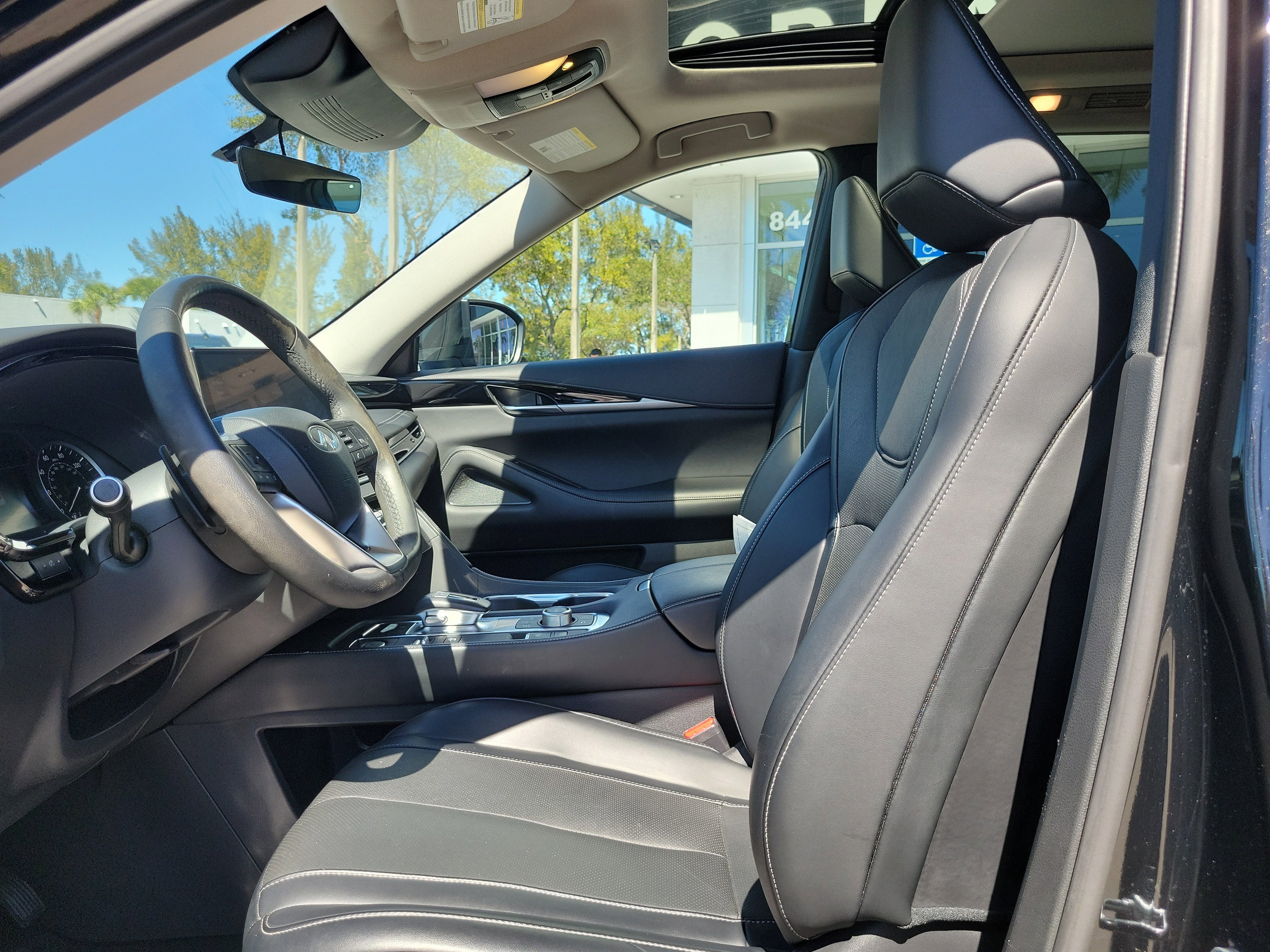 Used 2023 INFINITI QX60 Pure image 19