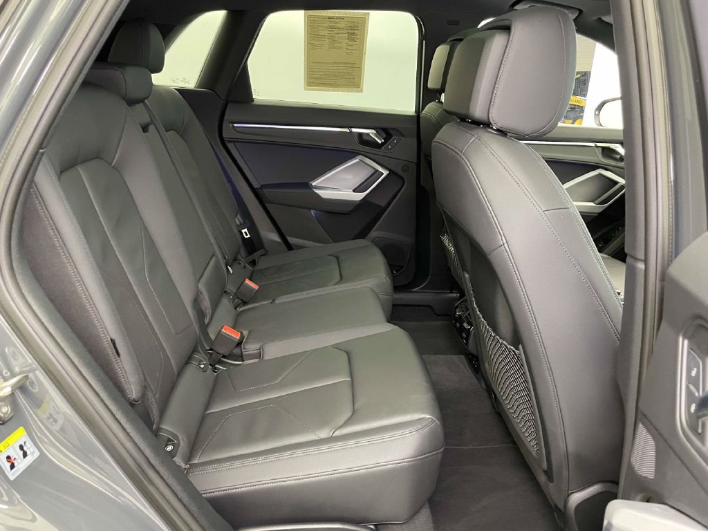 Used 2022 Audi Q3 2.0T Premium Plus AWD/4WD image 23