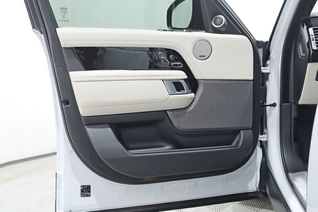 Used 2020 Land Rover Range Rover HSE AWD/4WD image 32