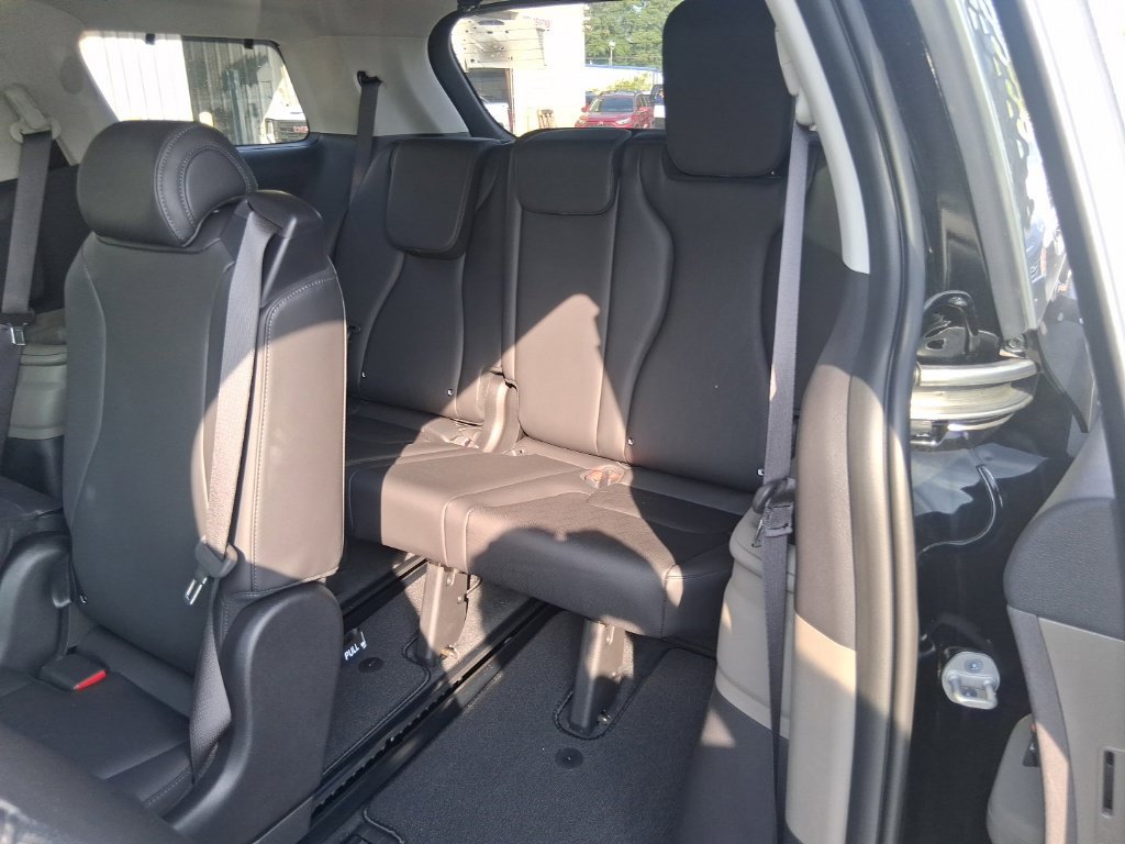 Certified 2026 Kia Carnival EX FWD image 17