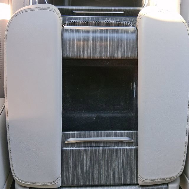 Used 2024 Jeep Wagoneer L Series III w/ Flexible Seating Group image 16