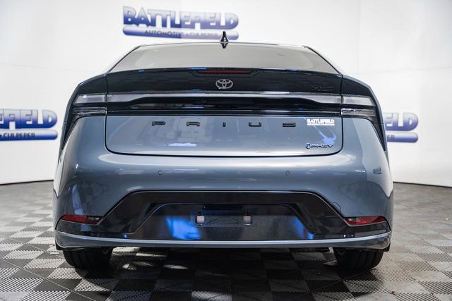 New 2026 Toyota Prius Plug-In Hybrid FWD image 5