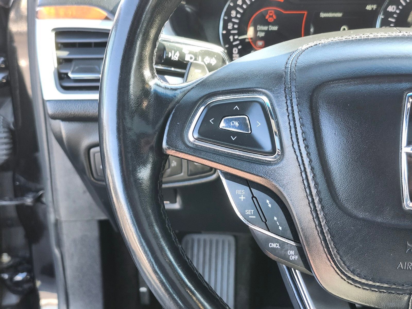 Used 2019 Lincoln MKZ Reserve w/ Reserve Plus Package image 29