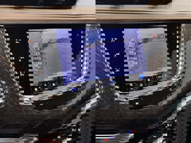 Certified 2023 Cadillac XT6 Premium Luxury w/ Platinum Package image 18