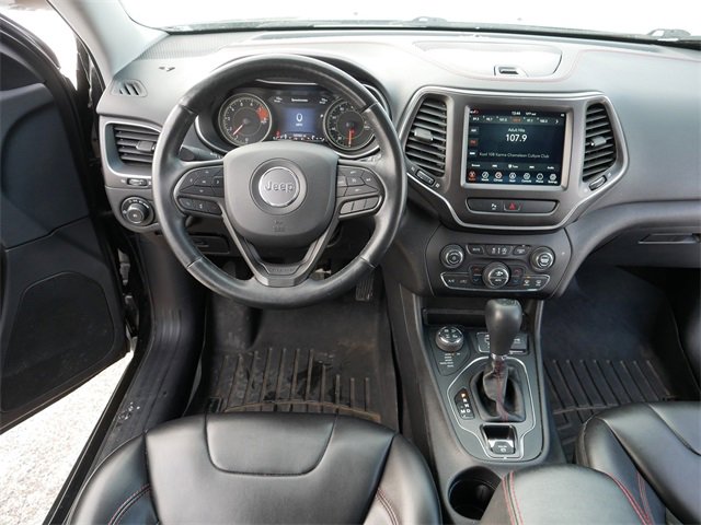 Used 2019 Jeep Cherokee Trailhawk w/ Cold Weather Group image 21