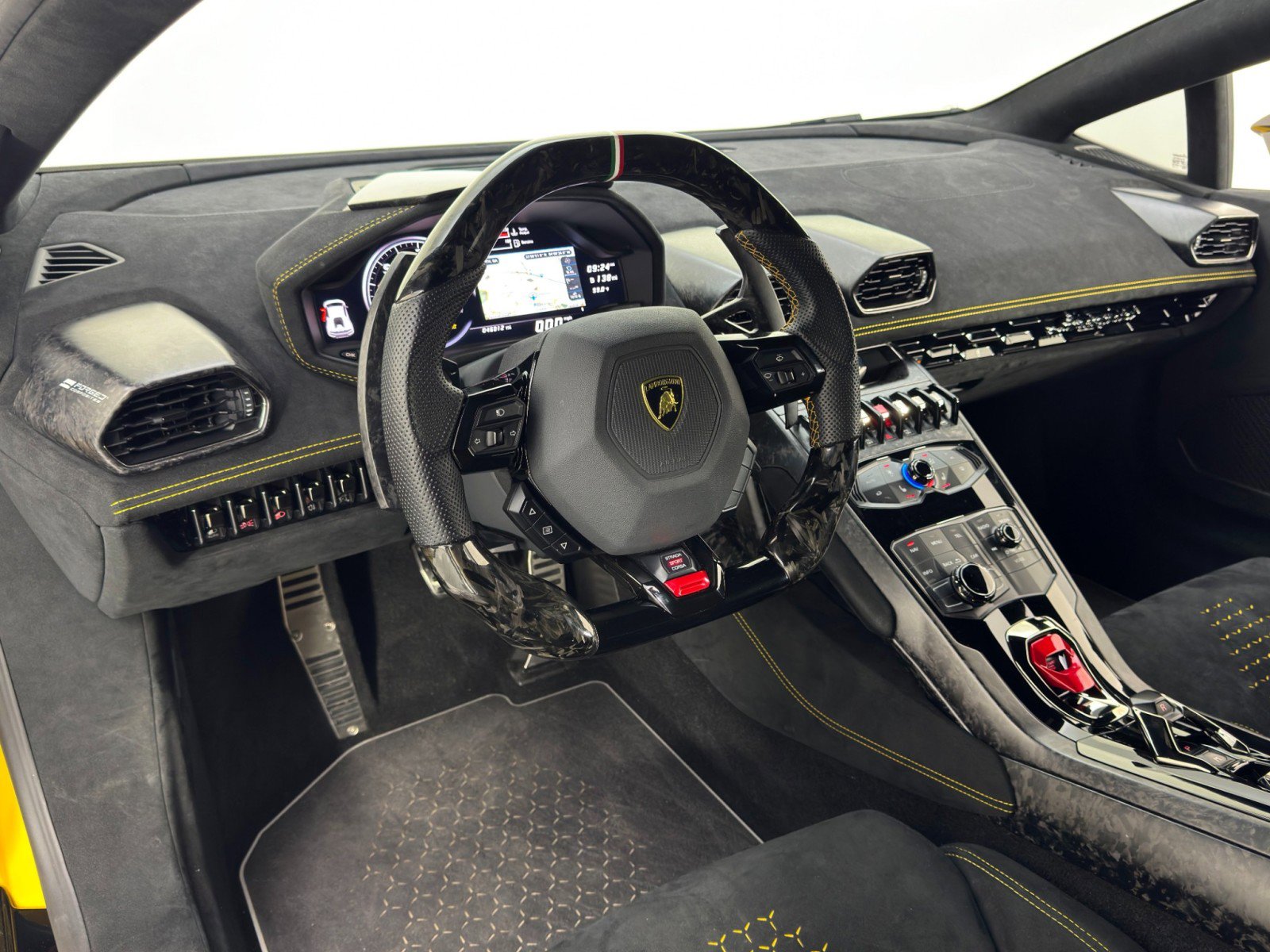 Used 2018 Lamborghini Huracan Performante image 15