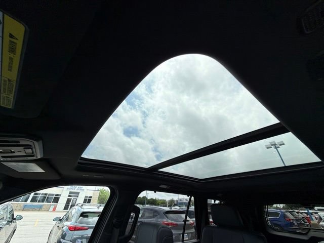 Used 2024 Toyota Sequoia Platinum AWD/4WD image 39