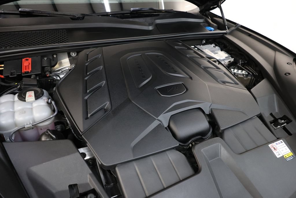 Used 2024 Porsche Cayenne Turbo GT AWD/4WD image 63