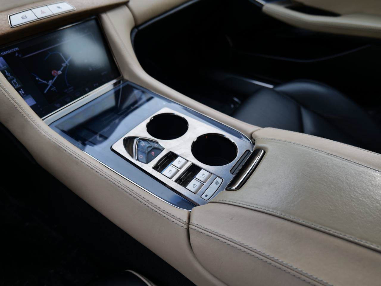 Used 2012 Fisker Karma EcoSport RWD image 25
