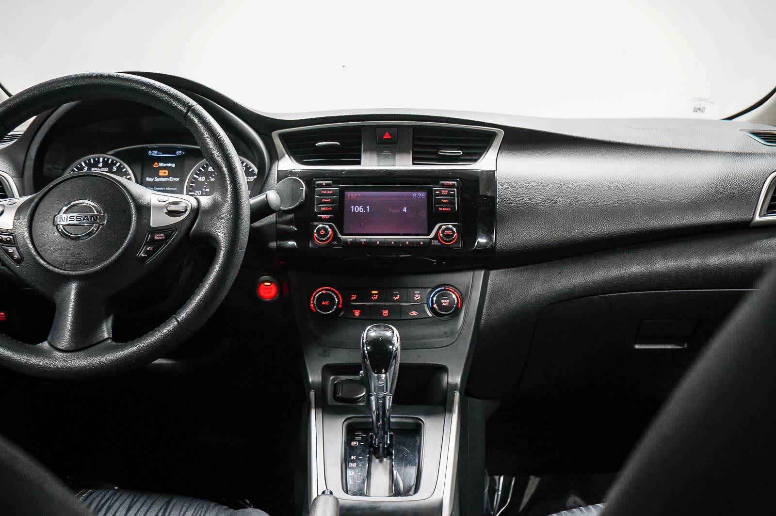 Used 2016 Nissan Sentra SV FWD image 13