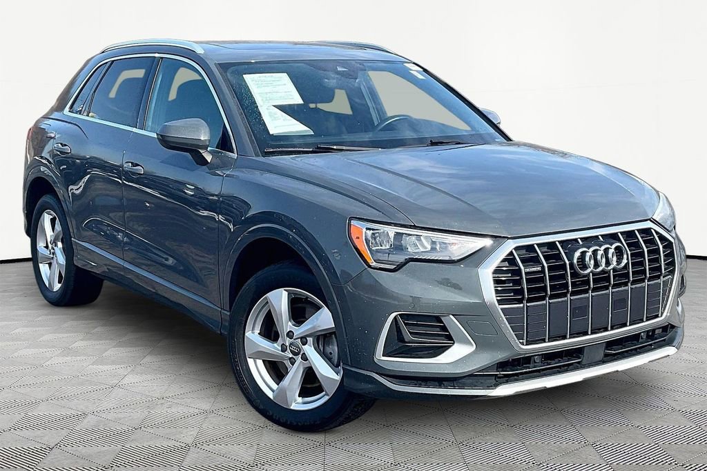 Used 2020 Audi Q3 2.0T Premium w/ Convenience Package image 3