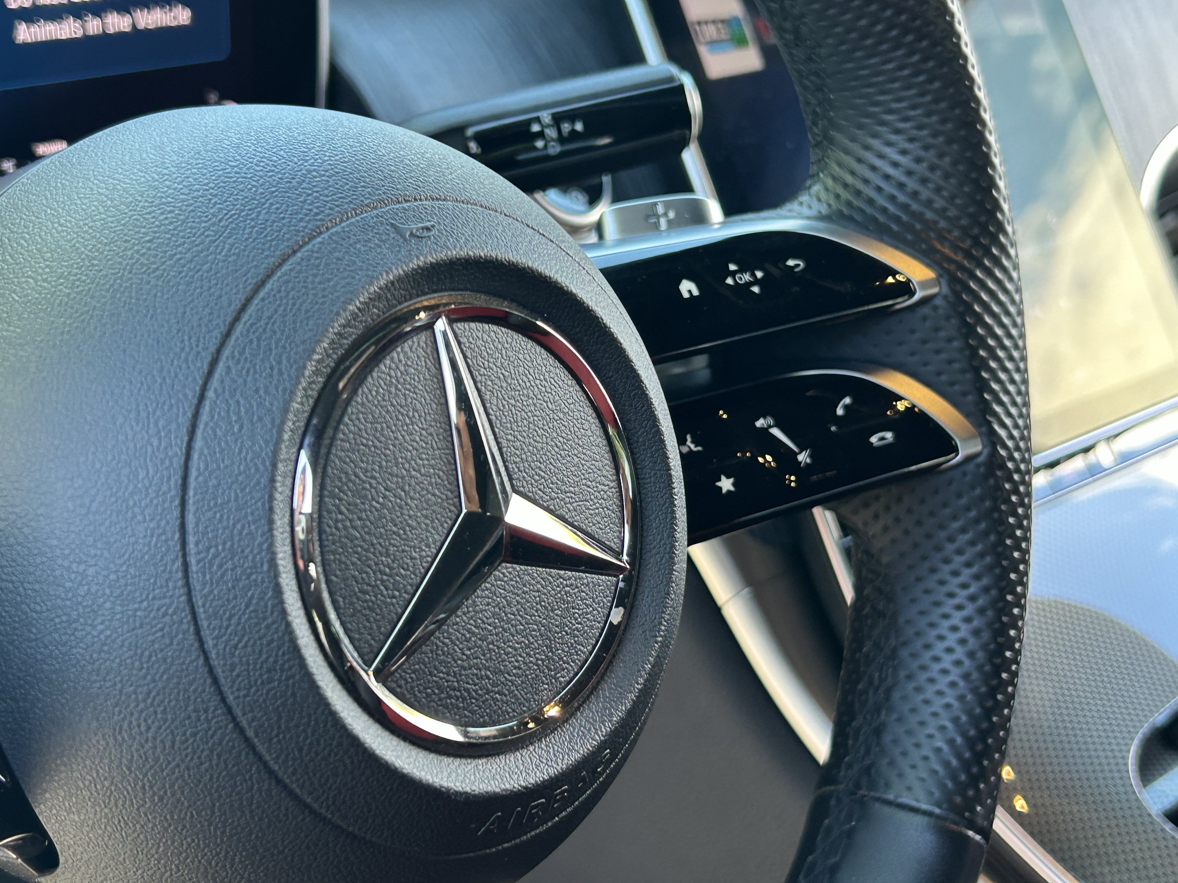 Used 2025 Mercedes-Benz GLC 300 image 29