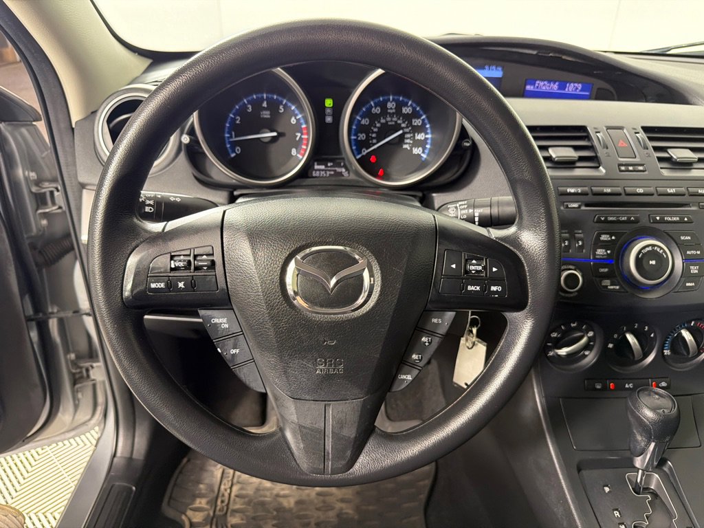 Used 2013 MAZDA MAZDA3 i Sport image 13