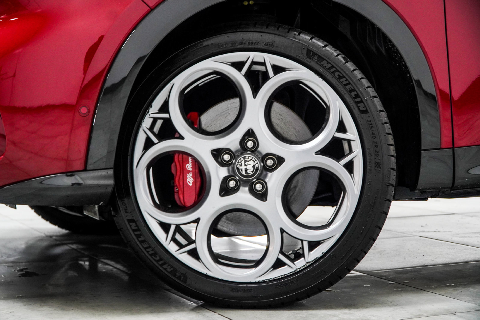 Used 2024 Alfa Romeo Tonale Veloce AWD/4WD image 8