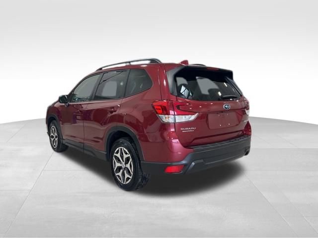 Used 2021 Subaru Forester Premium image 15